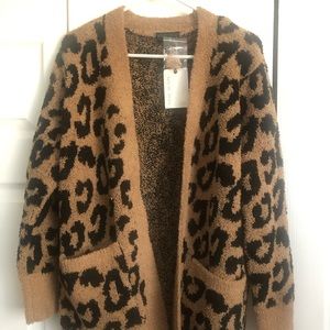 💕Barefoot Dreams Cozychic Leopard cardigan💕